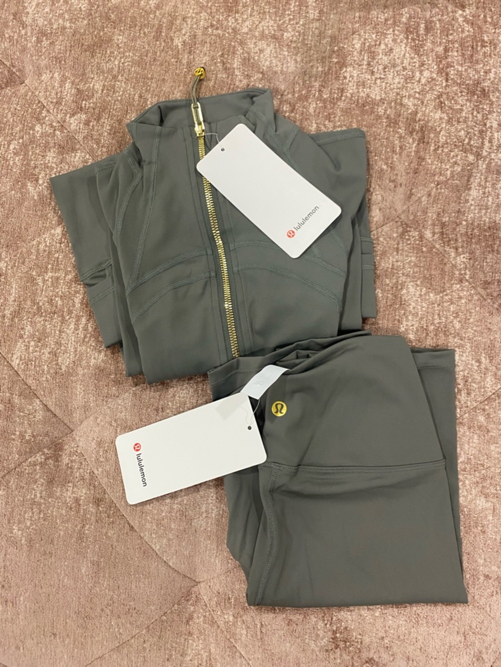 lululemon athletica Sage Green Leggings (Size 2)